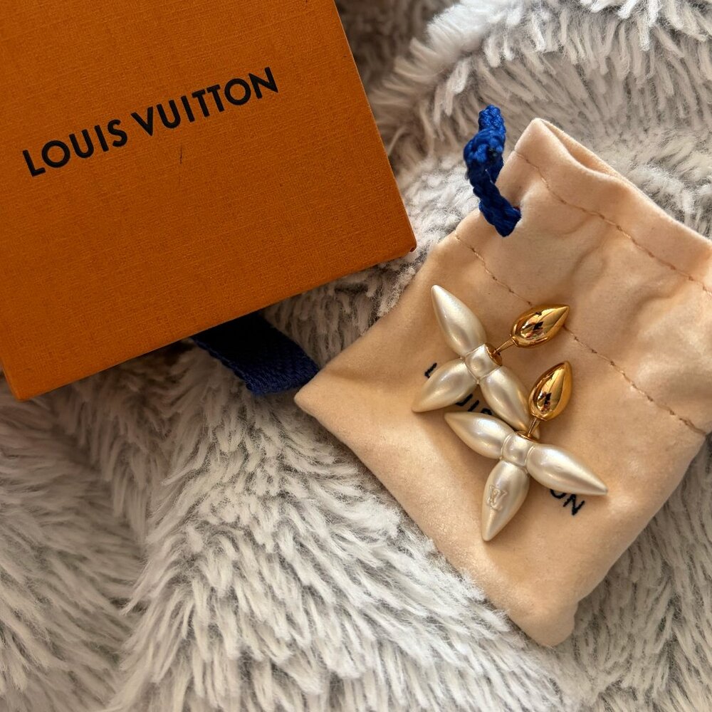 Louis Vuitton Louisette Pearl and Gold Stud Earrings